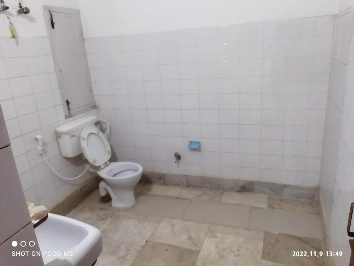 Hotel Well Inn Пури Экстерьер фото